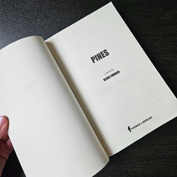 4/$20 Pines by Blake Crouch - Paperback - Picture 2 of 6